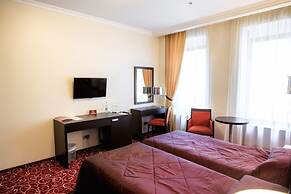 Menorah Hotel