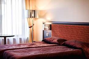 Menorah Hotel