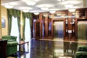 Menorah Hotel