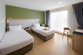 Prime Square Hotel