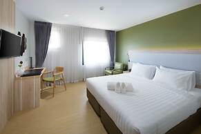 Prime Square Hotel