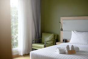 Prime Square Hotel