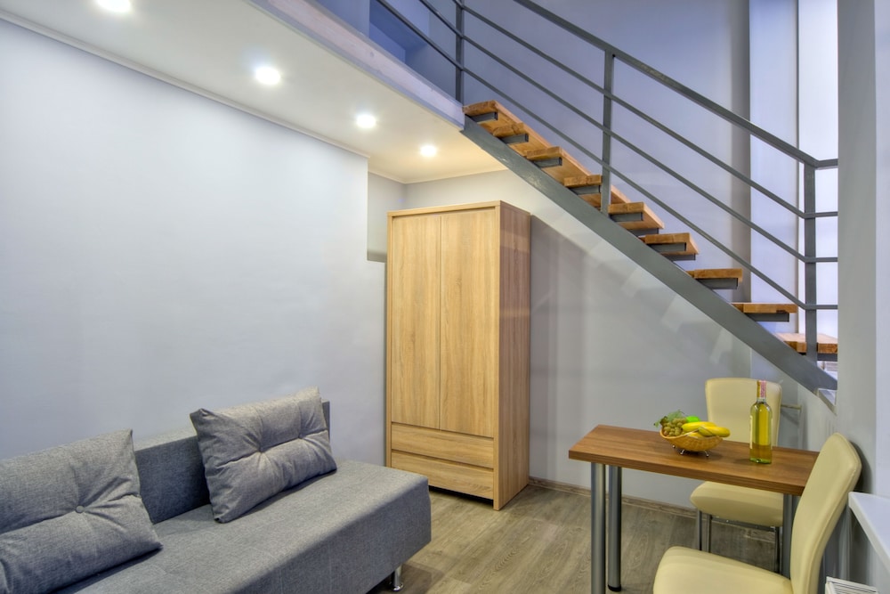 Grand Apartments