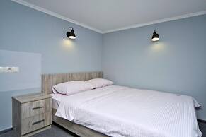 Grand Apartments