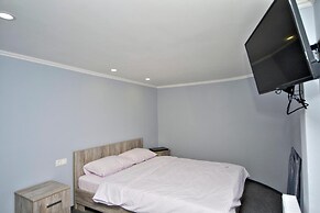 Grand Apartments