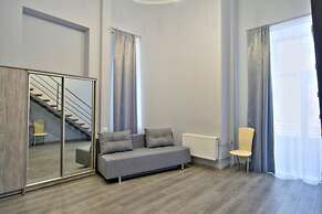 Grand Apartments