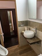 Valtisya House Pool & Airport