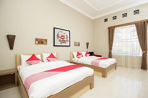 Collection O 1061 Aliya Homestay