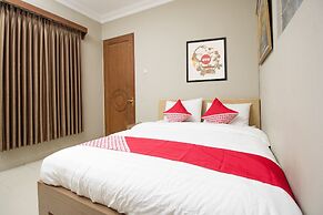 Collection O 1061 Aliya Homestay