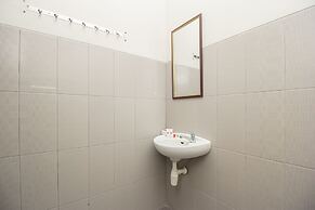 Collection O 1061 Aliya Homestay