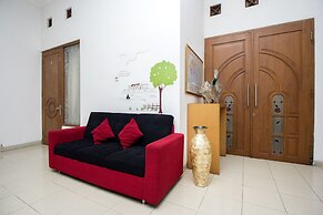 Collection O 1061 Aliya Homestay