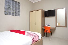 Collection O 1061 Aliya Homestay