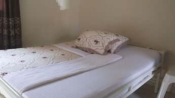 Lira Tasha Hotel