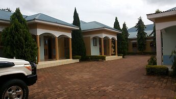 Lira Tasha Hotel