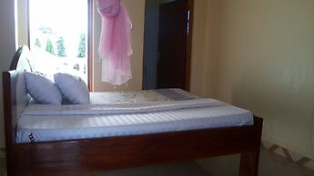 Lira Tasha Hotel