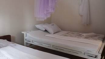 Lira Tasha Hotel