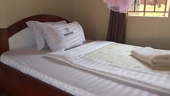 Lira Tasha Hotel