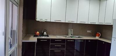 Apartment on Kandelaki Str.