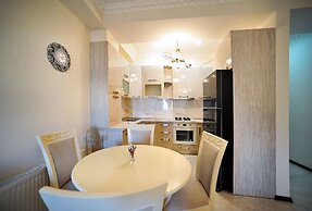 Apartment on Kostava str.