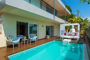 Destino Royal Beach