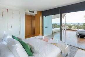 Destino Royal Beach