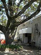Old Oak Manor