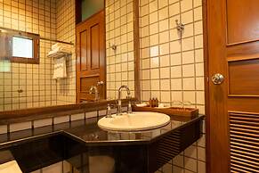 Ruean Racha Resort