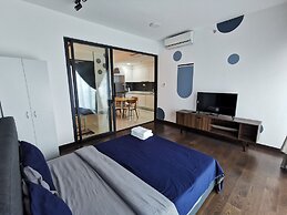Almas Puteri Harbour By Squarenest