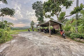 Ayu Hill Bungalow