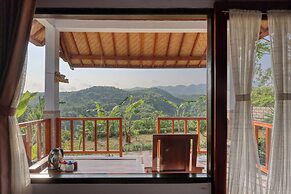 Ayu Hill Bungalow