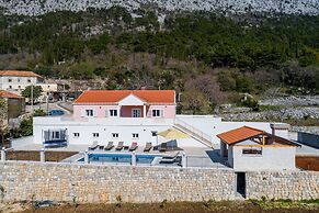 Villa Dragic