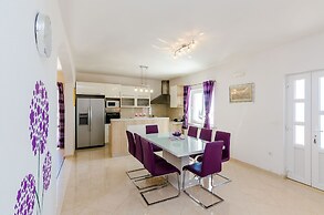 Villa Dragic