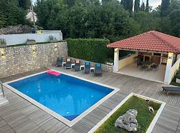 Villa Oasis Cypress