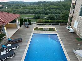 Villa Oasis Cypress