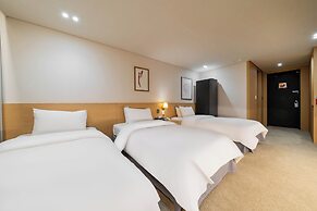 Hotel Biz Inn