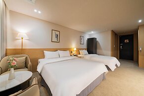 Hotel Biz Inn