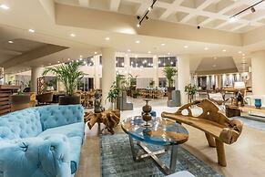 Elysian Luxury Hotel & Spa