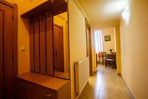 Teo's Flat