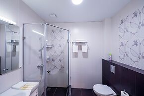 Oasis residence
