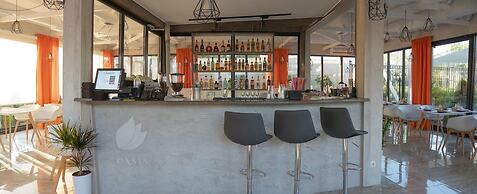 Oasis residence