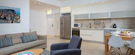 2BR Private Garden Ruppin by HolyGuest