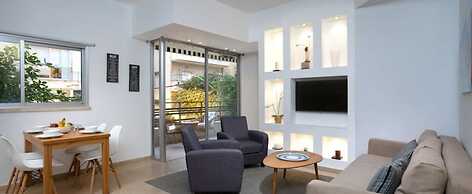 2BR Private Garden Ruppin by HolyGuest