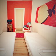 We Love F Tourists: Hostel