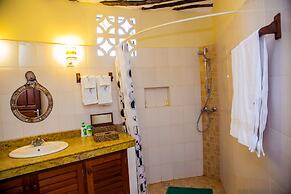 Villakwetu Cottages Diani Beach