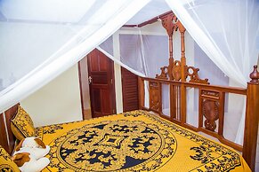 Villakwetu Cottages Diani Beach