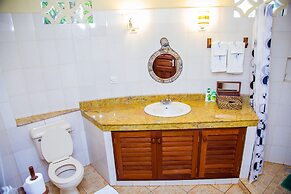 Villakwetu Cottages Diani Beach