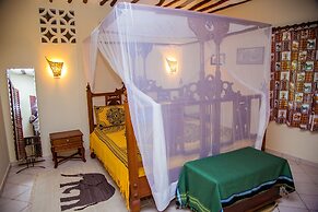 Villakwetu Cottages Diani Beach