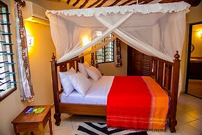 Villakwetu Cottages Diani Beach