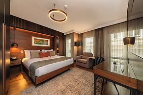 Levni Plus Hotel