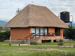Ihamba Lakeside Safari Lodge